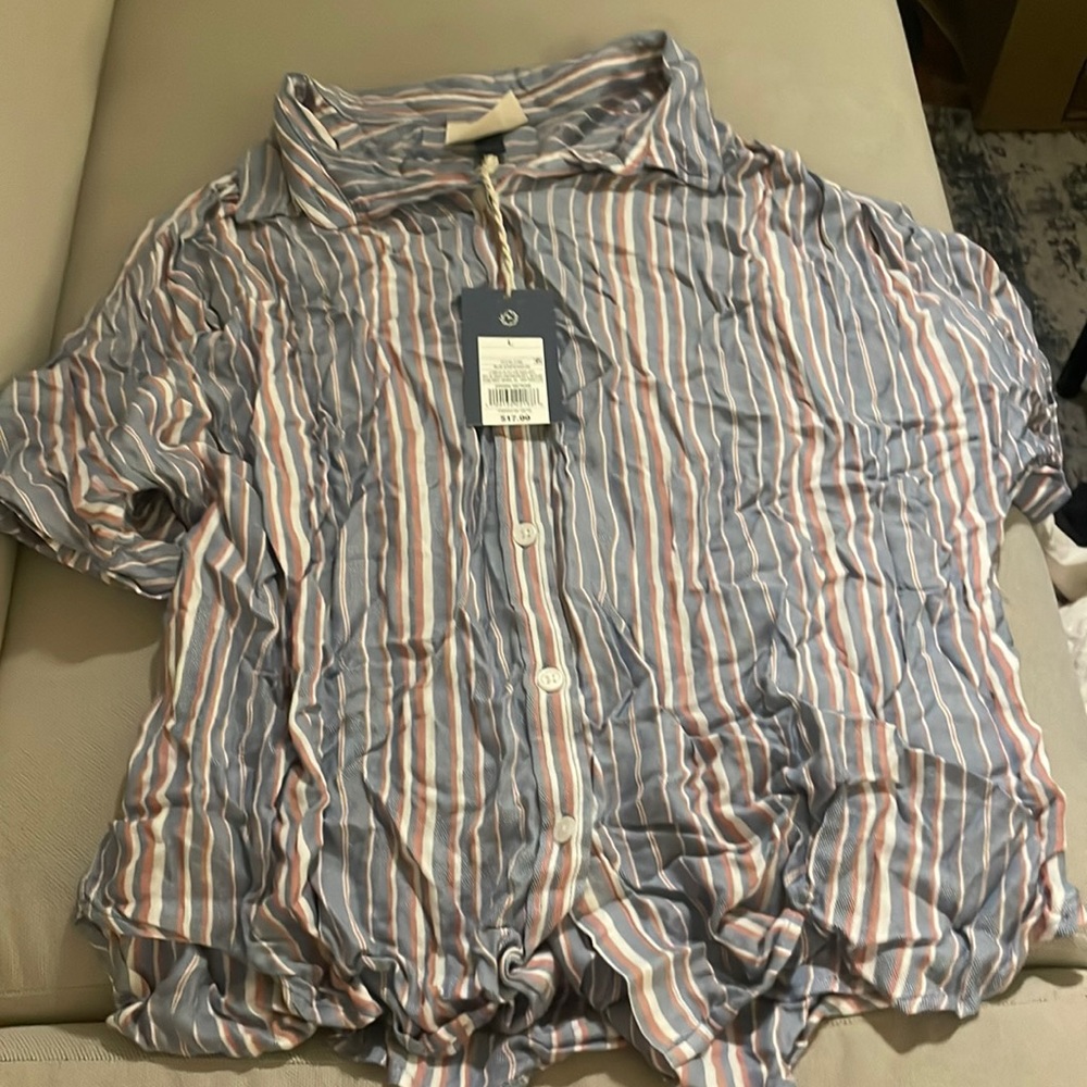 universal thread, short sleeve striped button down NWT